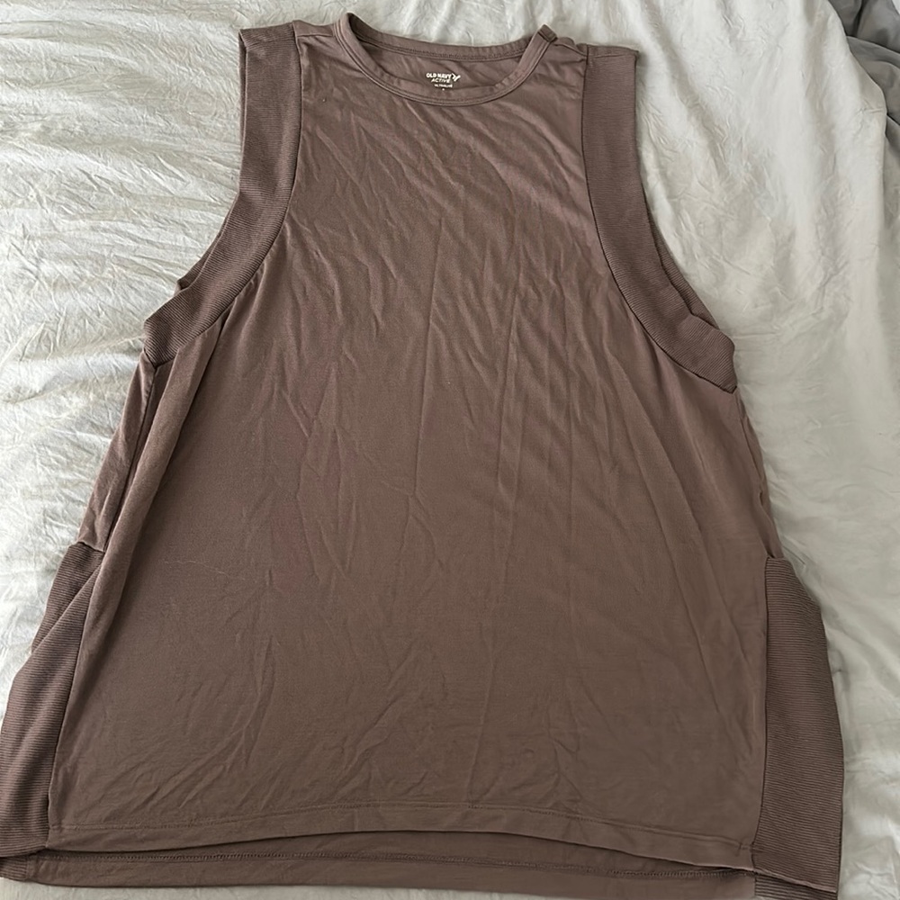 Old Navy Active Wear top size small plum color